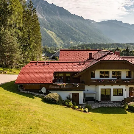 Landhaus Birgbichler - Apartments In Ramsau Am Dachstein - Inklusive Sommercard! Exterior photo